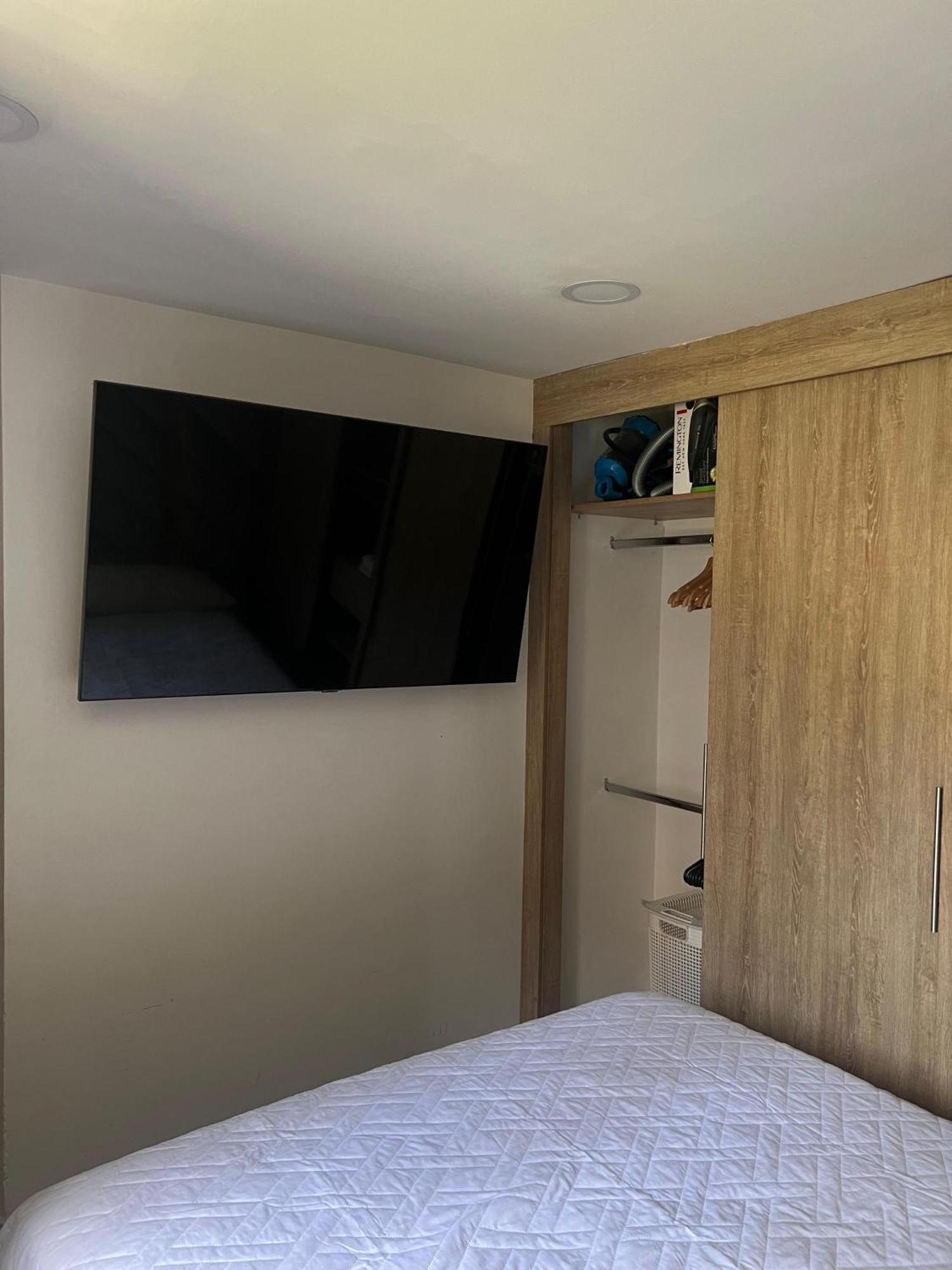 Habitacion En Apartamento Robledo-medellin Homestay Medellin